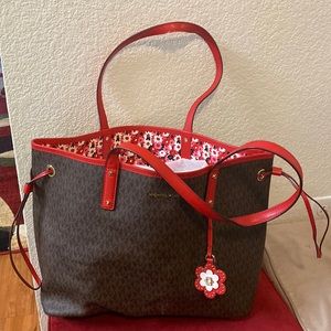 Michael kors carryall